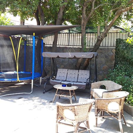 דירות Kastoria Book House With Yard מראה חיצוני תמונה