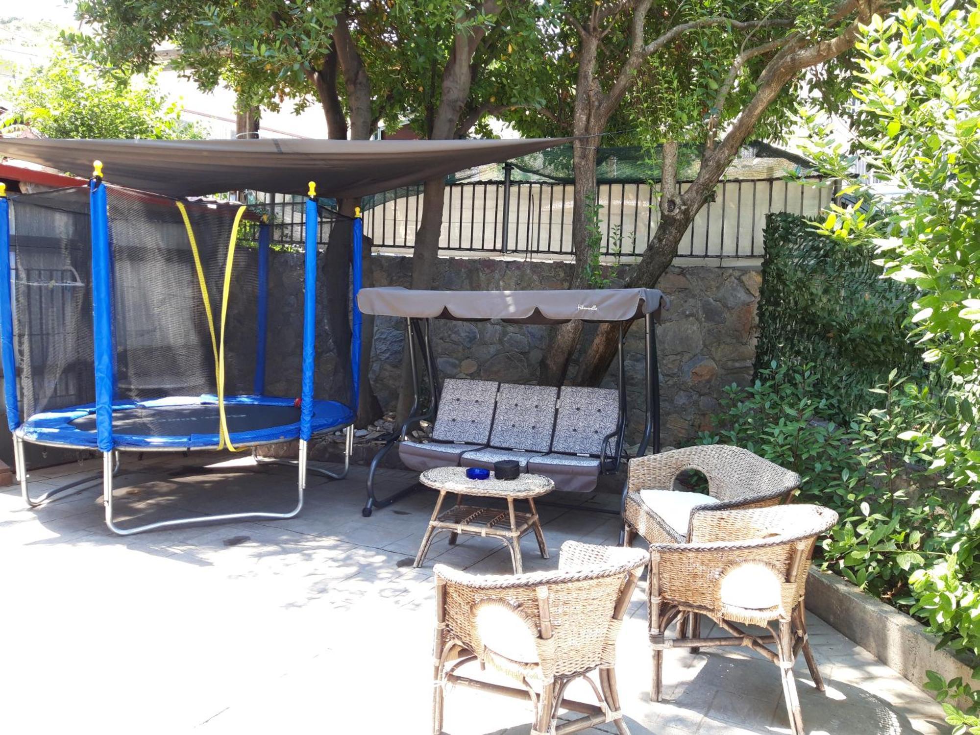 דירות Kastoria Book House With Yard מראה חיצוני תמונה